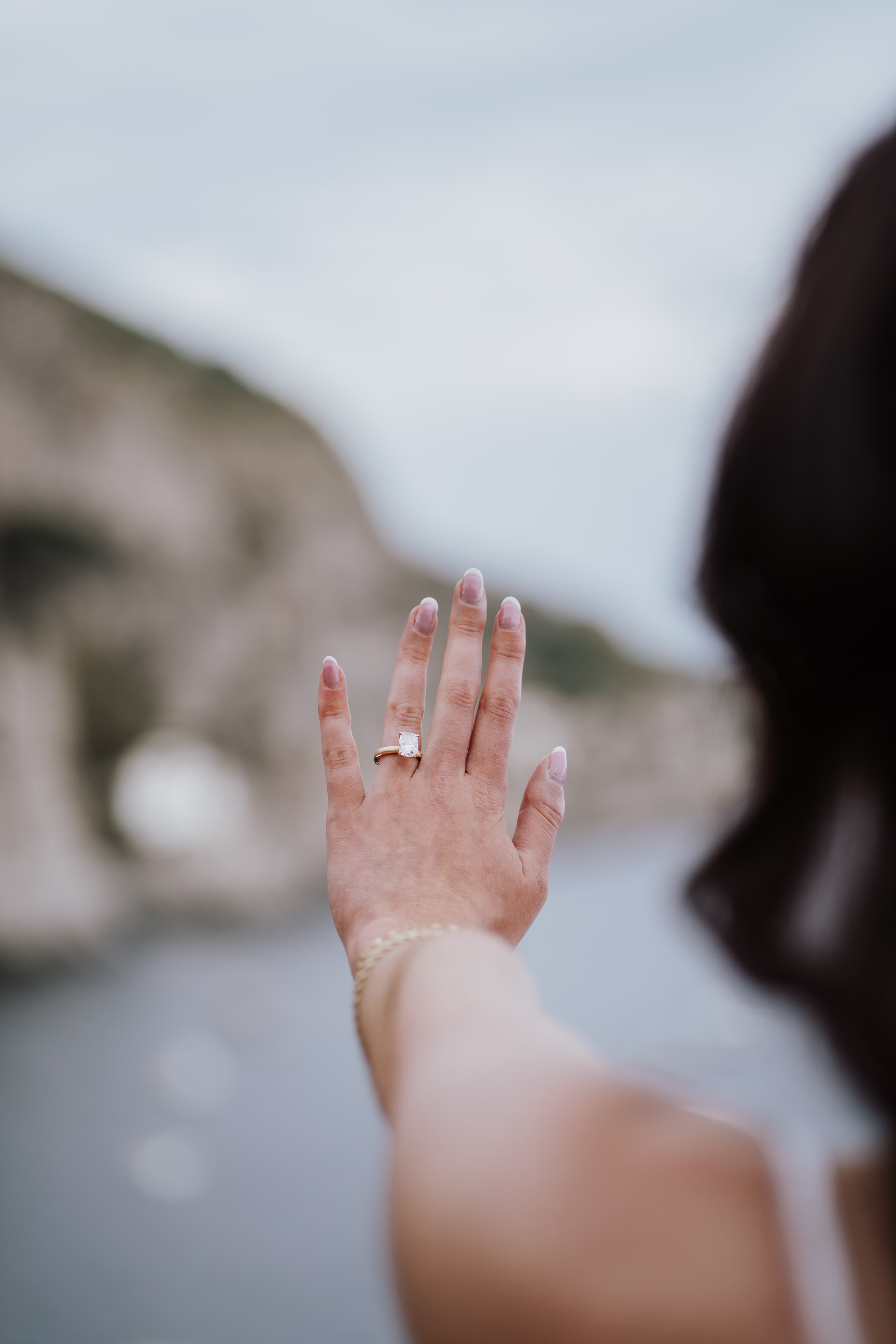 Diana showing her engagement ring